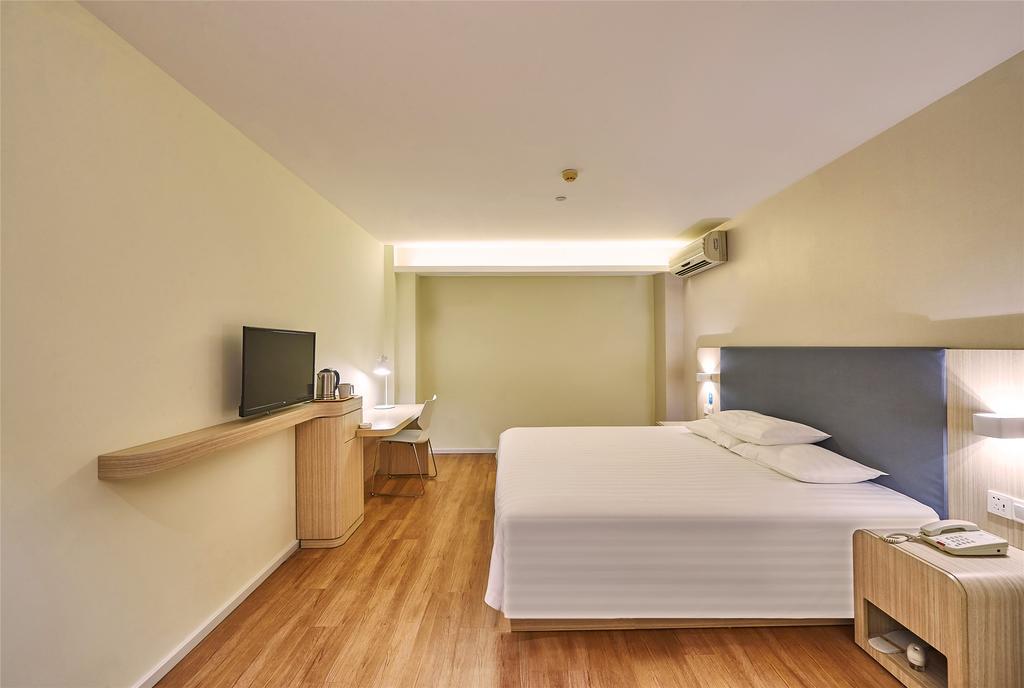 Hanting Express Zhengzhou Ruhe Road Екстер'єр фото