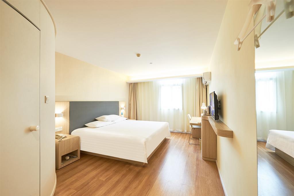 Hanting Express Zhengzhou Ruhe Road Екстер'єр фото